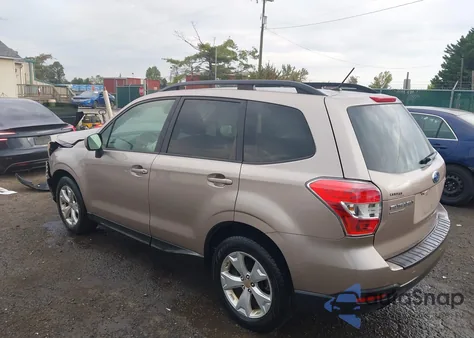 2015 Subaru Forester 2.5I Premium из США, поврежденный, VIN JF2SJAFC2FH432713
